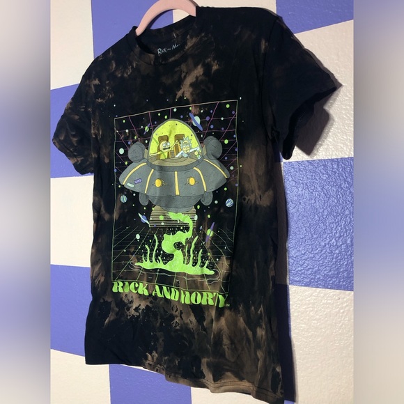 NWOT Rick and Morty Space Ship Tee Acid Washed One of a Kind - Size S - Picture 1 of 4